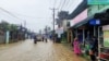 ဖားကန့်မြို့ ရေအနည်းငယ်ပြန်ကျနေပြီလို့ ဒေသခံတွေပြော (ဇူလိုင် ၂၊ ၂၀၂၄)
