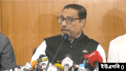 ঢাকার বঙ্গবন্ধু অ্যাভিনিউয়ে আওয়ামী লীগের কেন্দ্রীয় কার্যালয়ে সাংবাদিকদের সঙ্গে মতবিনয়কালে ওবায়দুল কাদের। ২৪ মে, ২০২৪।