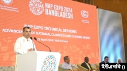 ন্যাশনাল অ্যাডাপটেশন প্ল্যান এক্সপো এর এক অধিবেশনে পরিবেশ, বন ও জলবায়ু পরিবর্তনমন্ত্রী সাবের হোসেন চৌধুরী। ২৩ এপ্রিল, ২০২৪।