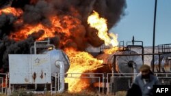 Dîmeneke arşîvî ya êrîşa Tirkîyê ser navendeke parzûnkirina petrolê li bakur û rojhilatê Sûrîyê.