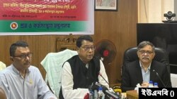 মে দিবস উপলক্ষে আয়োজিত সংবাদ সম্মেলনে শ্রম ও কর্মসংস্থান প্রতিমন্ত্রী মো. নজরুল ইসলাম চৌধুরী। ৩০ এপ্রিল, ২০২৪।