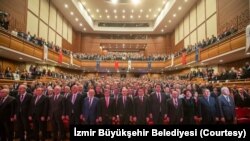 Nga një takim në Izmir të bashkimit opozitar "Tryeza e të Gjashtëve"