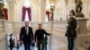 Tổng thống Joe Biden bất ngờ đến Kiev, hứa sẽ hỗ trợ ‘chừng nào còn cần thiết’ | VOA