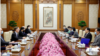 美国驻中国大使尼古拉斯·伯恩斯与中国国务委员兼外交部长秦刚在北京举行会谈。(2023年5月8日）
