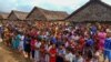 ကရင်ပြည်နယ်၊ သောင်ရင်းမြစ်ကမ်းဘေးမှာရှိတဲ့ ပလောတပို့ စစ်ဘေးရှောင်စခန်းတွင်းနေထိုင်နေကြသူ ကရင်တိုင်းရင်းသားများ။ (ဓာတ်ပုံ-ပလောတပို့စခန်း)
