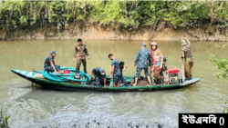সুন্দরবনের আগুন নেভাতে ফয়ার সার্ভিস ও সিভিল ডিফেন্স ঘটনাস্থলে। ৫ মে, ২০২৪।