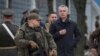Генеральный секретарь НАТО Йенс Столтенберг в Киеве, Украина, 20 апреля 2023 года.