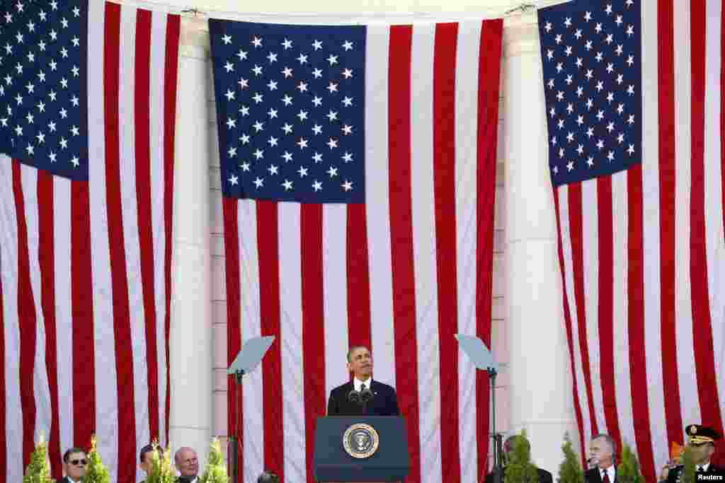 U.S. President Barack Obama speaks during a Veterans Day ceremony at Arlington National Cemetery near Washington. 