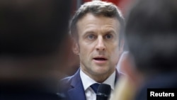 Президент Франції Еммануель Макрон виступає з промовою перед представниками аграрного світу під час відвідування Паризької Міжнародної сільськогосподарської виставки. Париж, Франція. Ludovic Marin/via REUTERS