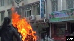 Ni cô Palden Choetso, một trong hơn 30 vị tăng ni Tây Tạng đã tự thiêu, để phản đối Trung Quốc