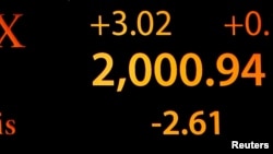 Los analistas han visto como un signo alentador en medio de la pandemia de coronavirus la subida del S&P 500, uno de los más importantes ídices de Wall Street. Imagen de archivo del 26 de agosto de 2014.