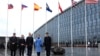 Прем'єр Швеції Ульф Крістерссон, генсек НАТО Єнс Столтенберг і крон-принцеса Швеції Вікторія під час підняння прапора Швеції біля штам-квартири НАТО, Брюссель, 11 березня 2024. AP Photo/Geert Vanden Wijngaert