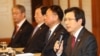 황교안 한국 대통령 권한대행 국무총리가 3일 서울 종로구 삼청동 총리공관에서 열린 고위 당정회의에서 발언하고 있다.