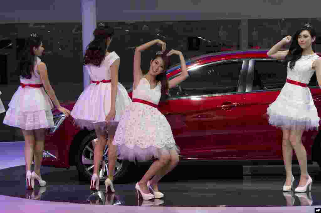 China Auto Show No Models