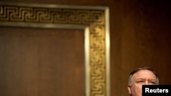 El secretario de estado Mike Pompeo testifica en una audiencia ante el comité de relaciones exteriores del senado de Estados Unidos, el 30 de julio de 2020.