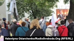 Молитва біля собору в Луцьку