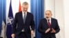 Прем'єр-міністр Вірменії Нікол Пашинян і генеральний секретар НАТО Єнс Столтенберг перед спільною заявою після зустрічі в Єревані, у вівторок, 19 березня 2024 р. (Фото: Степан Погосян/Photolure через AP)