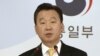 한국 통일부 정준희 대변인이 15일 서울 세종로 정부서울청사에서 열린 정례브리핑에서 북한의 미사일 발사 시도와 관련한 기자들의 질문에 답하고 있다.