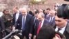 Գյումրիում վարչապետը բացատրեց հարմարավետ ճանապարաշինության չափանիշները