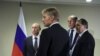 Le président Vladimir Poutine et son porte-parole Dmitri Peskov, à New York, le 28 septembre 2015.