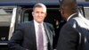 El ex asesor de seguridad nacional Flynn llega para una audiencia de sentencia en el Tribunal de Distrito de Estados Unidos en Washington D.C.