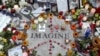 Recuerdos en un círculo con la palabra "Imagine" en él honran al fallecido John Lennon en Strawberry Fields de Central Park en Nueva York el 8 de diciembre de 2005.
