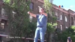 Սերժ Սարգսյանի հրաժարականի օրը՝ մեկ տարի առաջ և այսօր