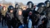 Задержание участника акции протеста против конституционной реформы. Санкт-Петербург, 15 марта 2020